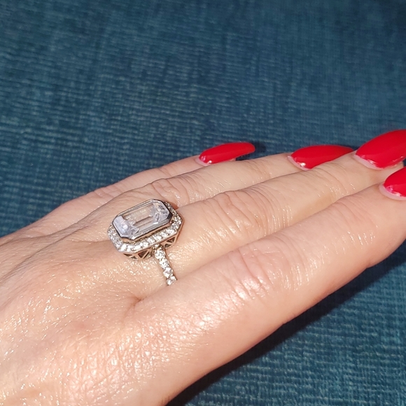 Cubic zirconia ring - Picture 2 of 7